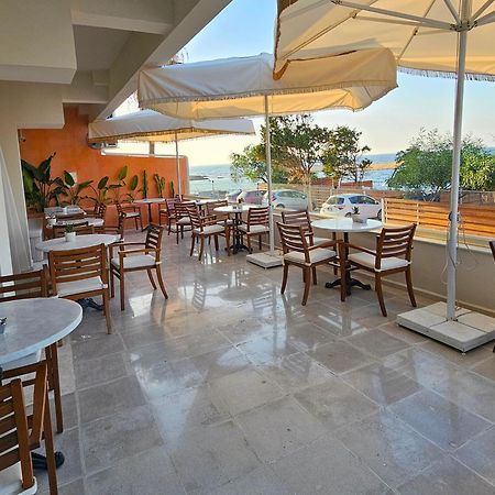 Azure Bay Hotel Ayvaryara Kültér fotó