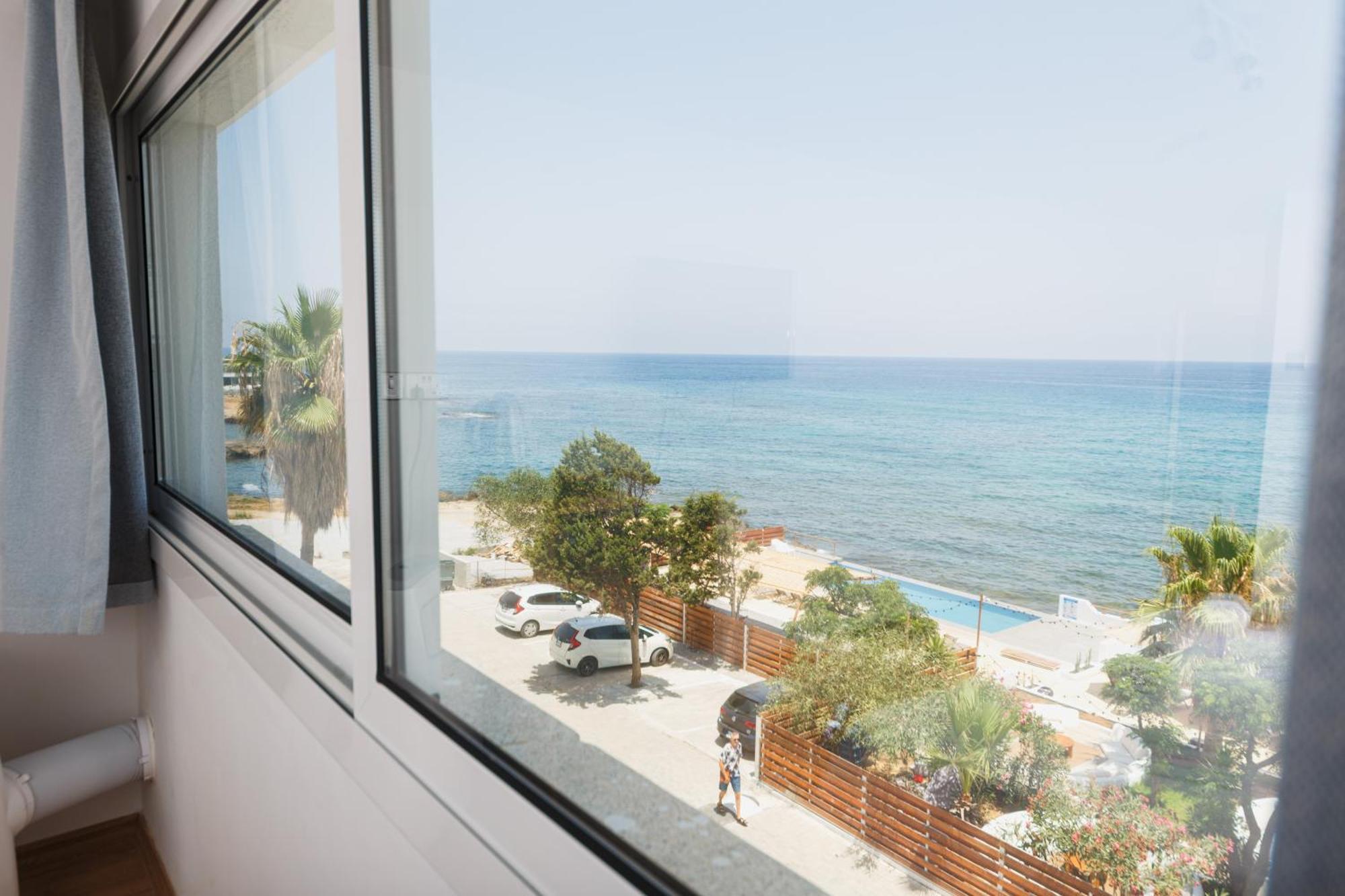 Azure Bay Hotel Ayvaryara Kültér fotó