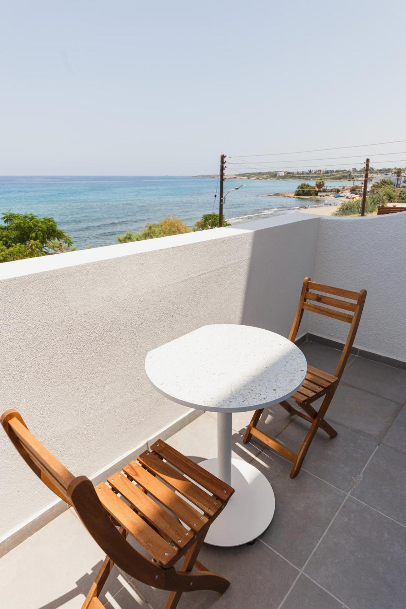 Azure Bay Hotel Ayvaryara Kültér fotó