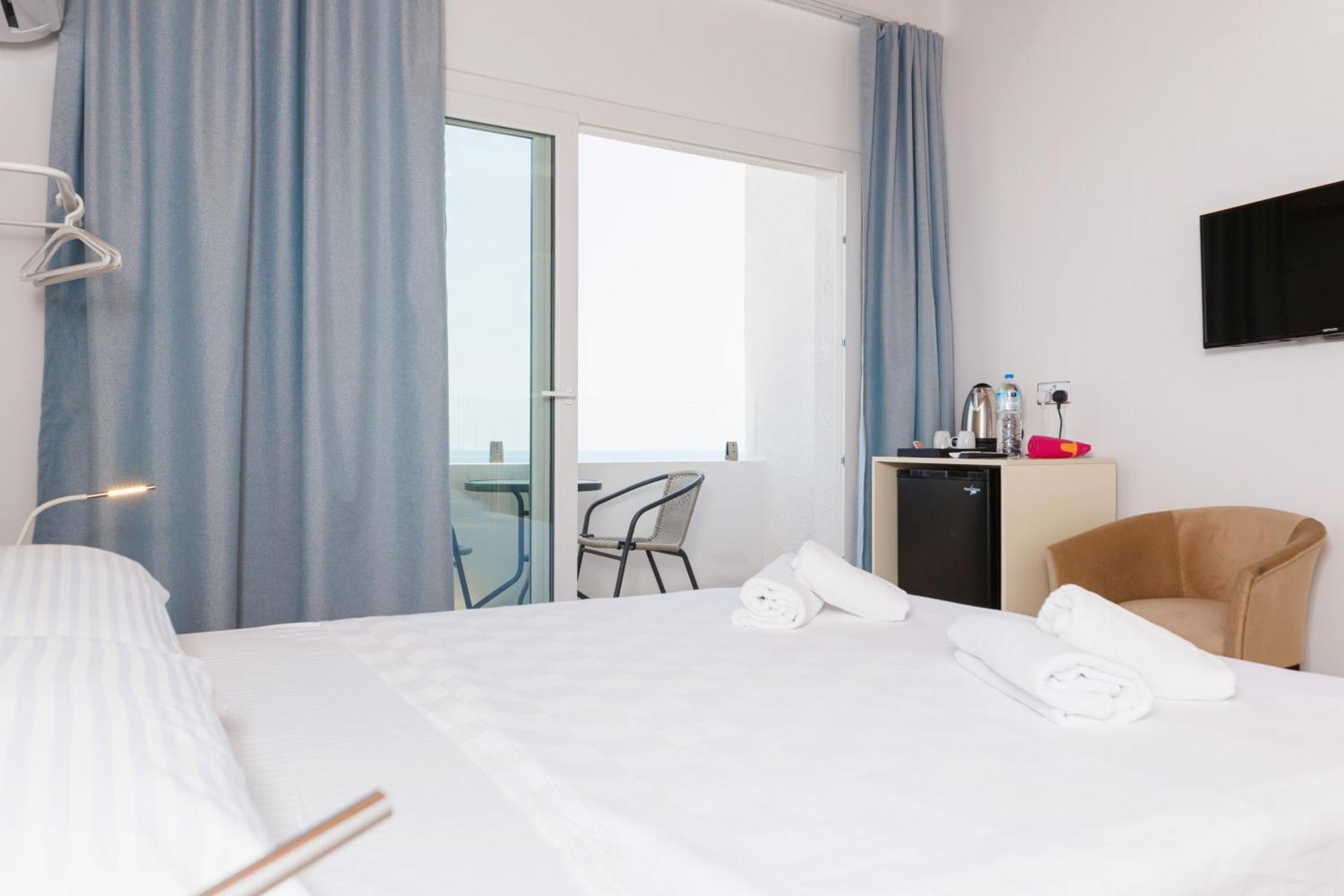 Azure Bay Hotel Ayvaryara Kültér fotó