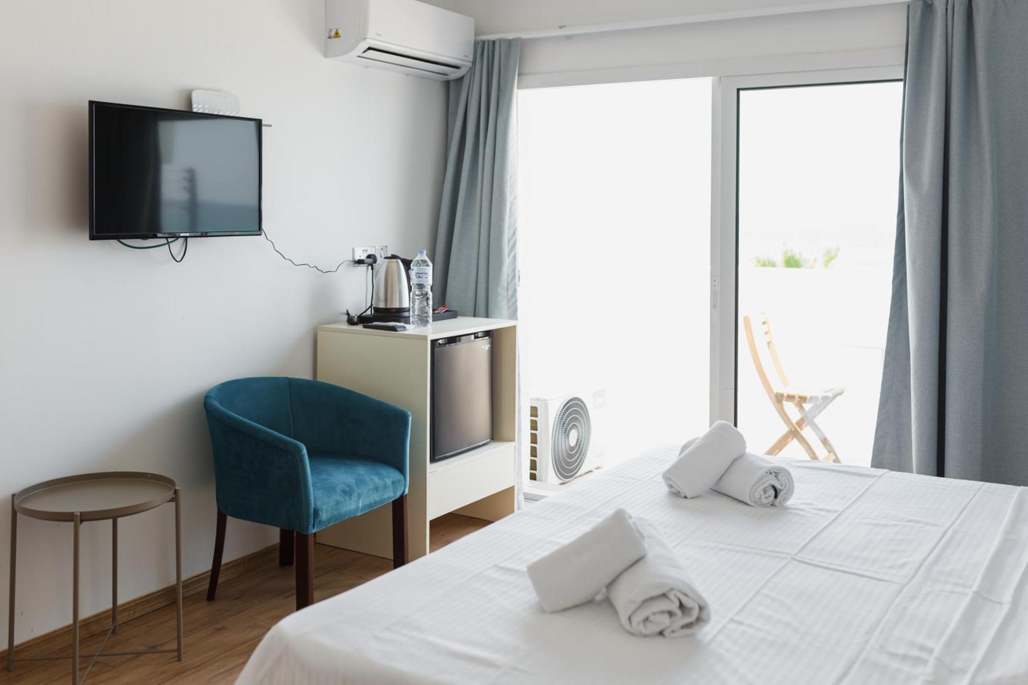 Azure Bay Hotel Ayvaryara Kültér fotó