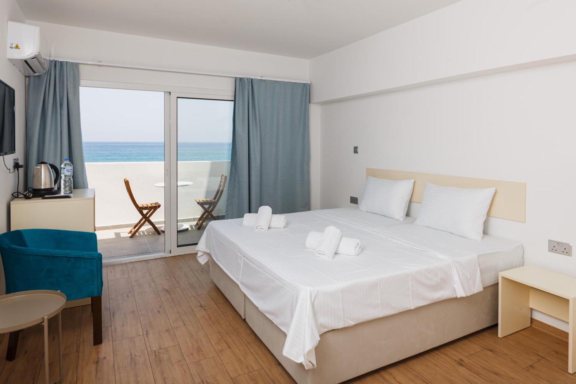 Azure Bay Hotel Ayvaryara Kültér fotó