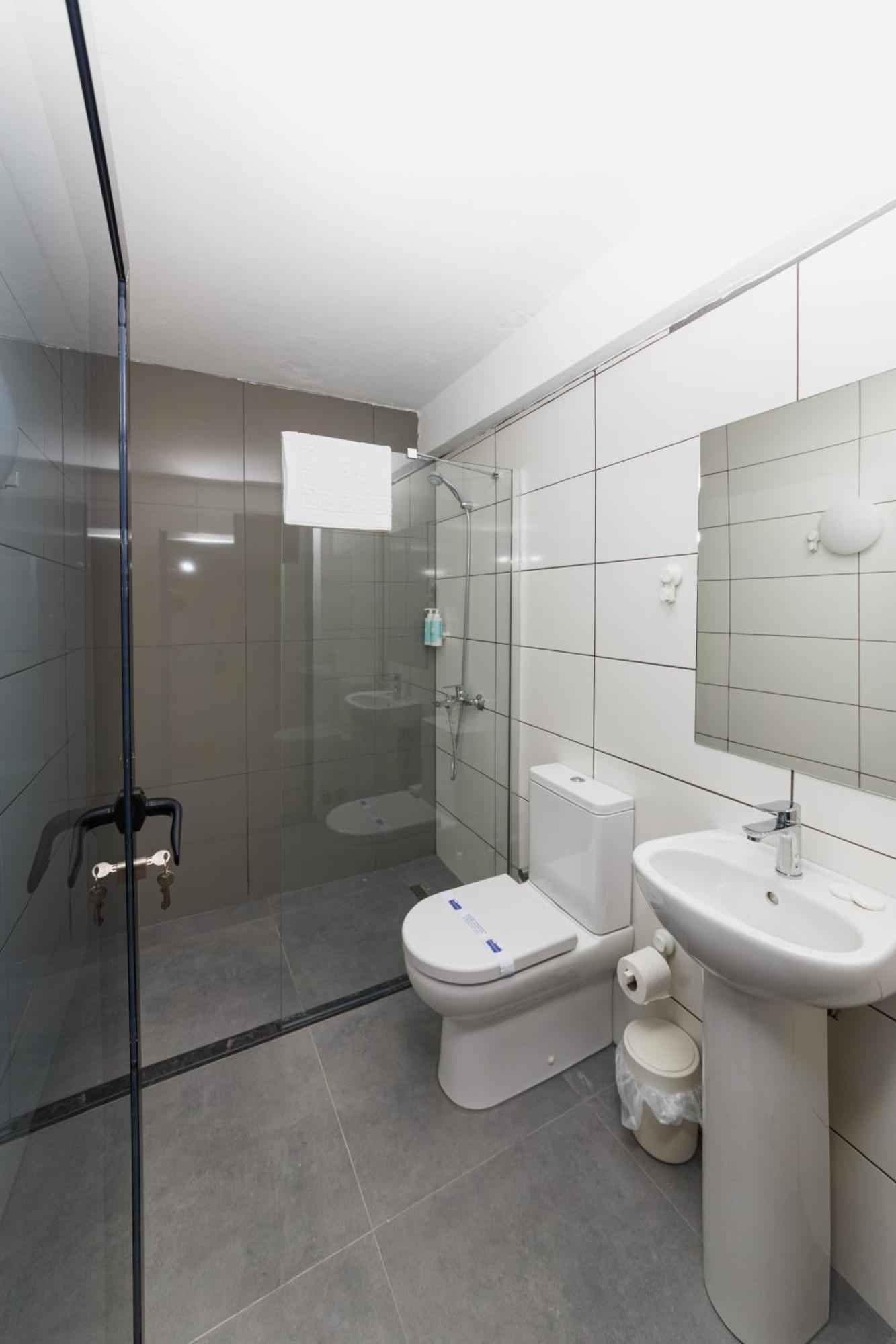 Azure Bay Hotel Ayvaryara Kültér fotó