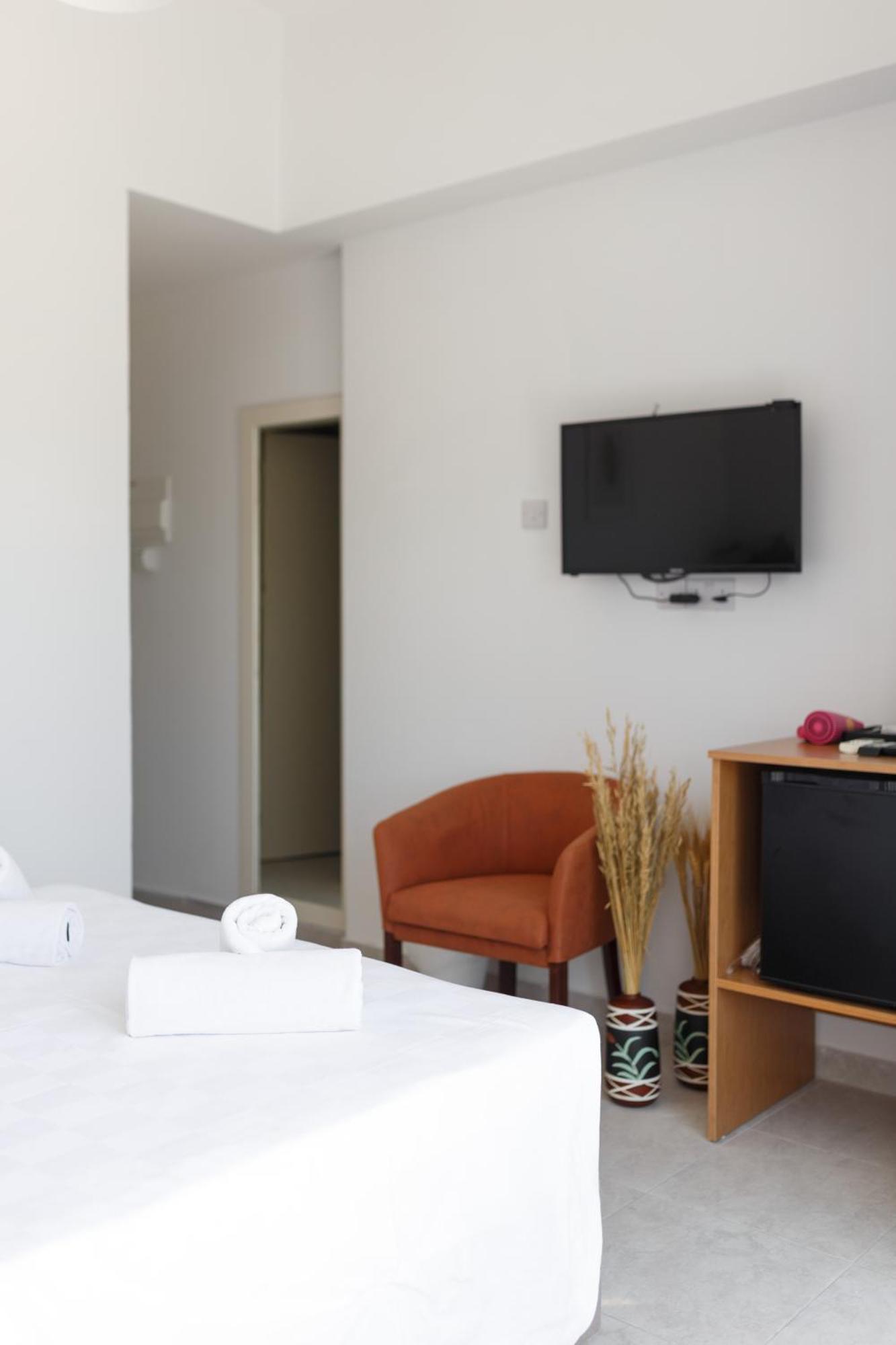 Azure Bay Hotel Ayvaryara Kültér fotó